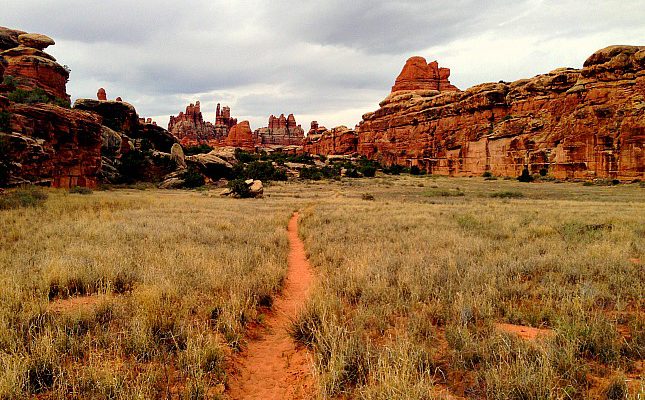 trail going off into the distance